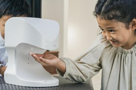 自動おしぼり供給機「SAWANNA（サワンナ）」が環境省