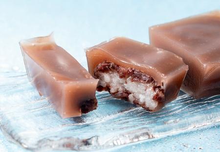 水羊羹でくるんだみずみずしい“新感覚おはぎ”！春のお