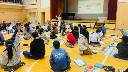 「人生の練習」ができる学校向け金融/キャリア教育ゲ