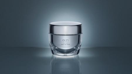 水分保持力の新領域へ。水を一切配合していないヘアケ