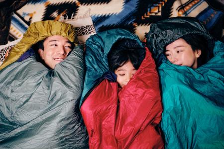【NANGA】独自開発素材を採用した化繊寝袋「ZZZ BAG」