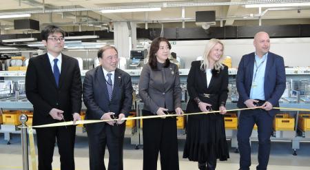 【東芝】スロベニア郵便リュブリャナ局に新型郵utf-8