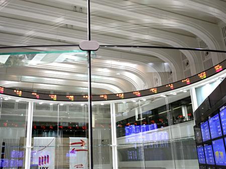 日経平均1467円高の「過剰な安堵」。暴落と反発が...