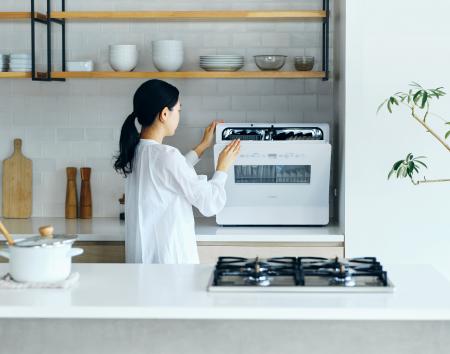 【食器点数増量&設置スペース20%削減】シロカ、自動給