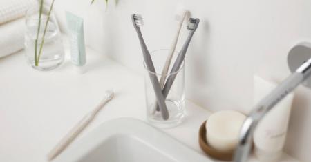 歯並びの専門家と開発した歯ブラシが新発売。