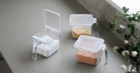 調味料がかたまりにくく、ワンタッチで開く「調味料ポ