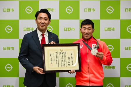 東京2025デフリンピックサッカー競技で銀メダルを獲得