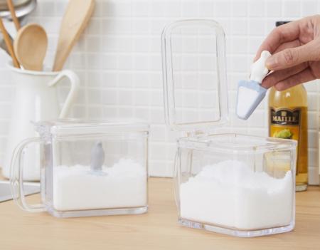 かわいいクマとペンギンがスタンバイ。必要な時にサッ