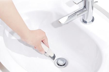 水アカ・黒ズミ・サビを軽い力で落とせる消しゴムタイ