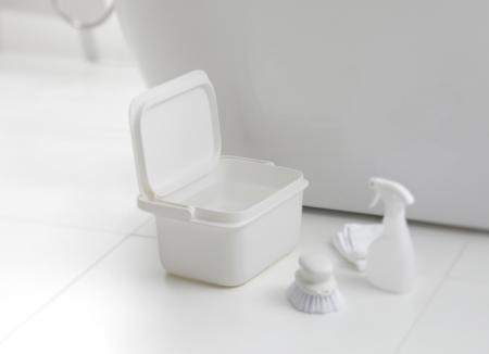 浸け置きや掃除にちょうどいい、コンパクトなスクエア