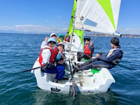 【こどもの休日の過ごし方】葉山の海で風をつかんで、