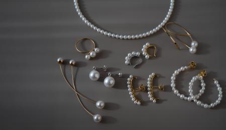 Ops.卒入園の装いを整えるパールジュエリーを公開。耳