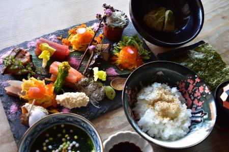 “鎌倉で楽しむ体験型ランチ”「馳走かねこ」にてutf-8