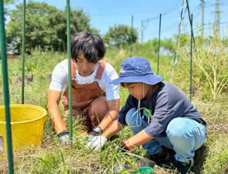 土にふれ、食を学び、生きる力を育てる「こどもファー