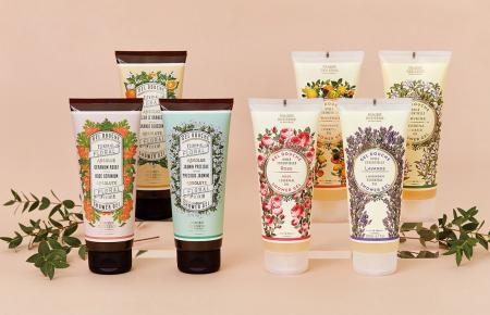 軽やな泡立ちで毎日のバスタイムを香り豊かに。お気に