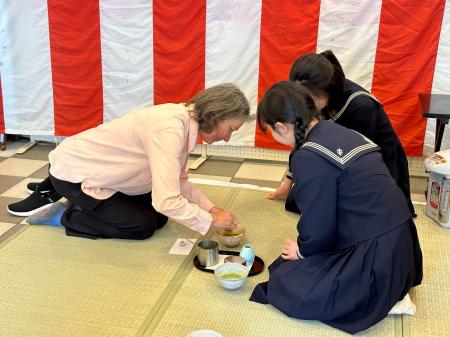 函嶺白百合学園×恩賜箱根公園コラボレーションイベン 函嶺白百合学園×恩賜箱根公園コラボレーションイベン