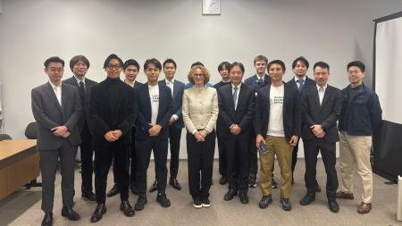 NATO事務次長、日本のデュアルユース企業と意見交換