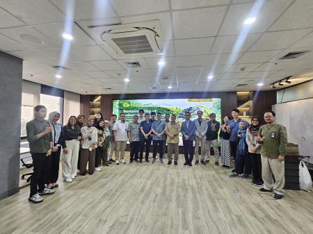 インドネシア、日本のエネルギー企業との対話でutf-8