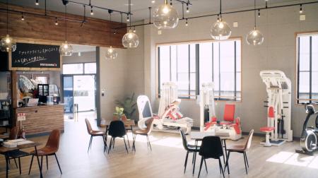 AIが下書き、人が確定──モニタリング報告書作成utf-8