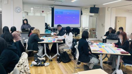 「人生の練習」ができる学校向け金融/キャリア教育ゲ