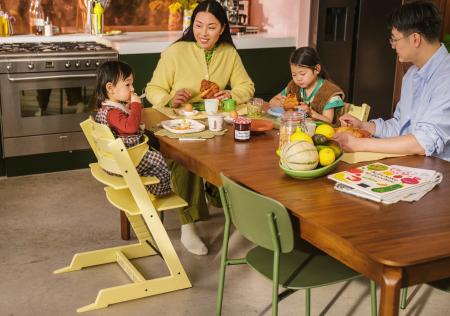 ストッケから食卓に陽だまりのような明るさを届けるハ