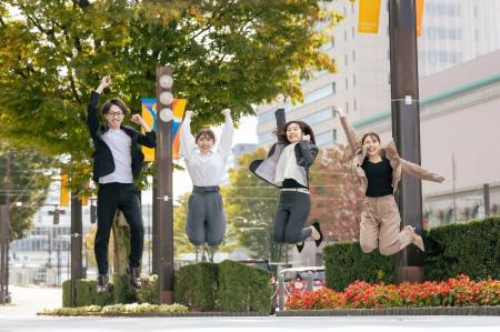 「推し」が仕事の活力に!朝日不動産が「推し活手当」 「推し」が仕事の活力に!朝日不動産が「推し活手当」