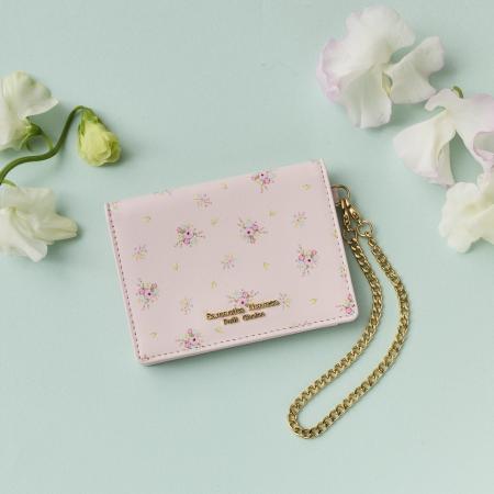 サマンサタバサプチチョイスから春にピッタリな花柄デ