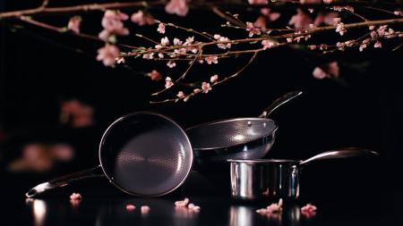 HexClad、新生活を応援する4つのフライパンセットを期