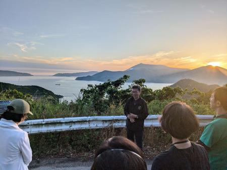 小泉八雲が再話した「怪談」ゆかりの地を訪ねる人気企