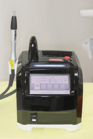 半導体レーザーを活用した歯周内科治療を導入