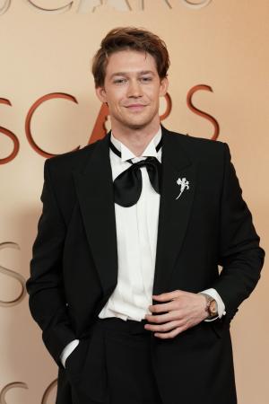 【ウブロ】第98回アカデミー賞授賞式でジョー・アルウ