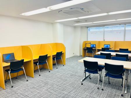 【7教室運営の実績 × 利用急増】中高生向け放課後等デ 【7教室運営の実績 × 利用急増】中高生向け放課後等デ