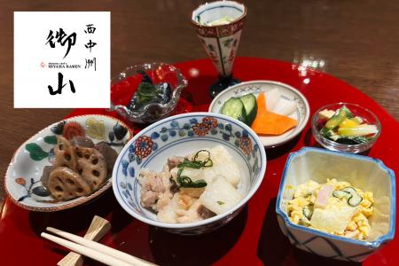 福岡・ 西中洲の隠れ家「西中洲 御山」超濃厚牡蠣白湯