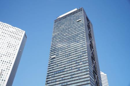 アズーム、事業拡大につき西新宿オフィスを開設