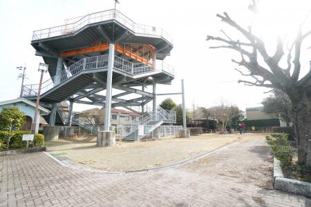 「避難タワーに気づく公園」をつくる