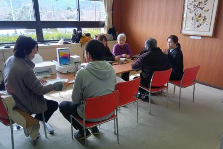 鳥取市でシニアのデジタルデバイド解消へ！有人サポー