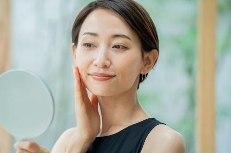 40歳以降の美容医療事情｜人気施術と価格データから見