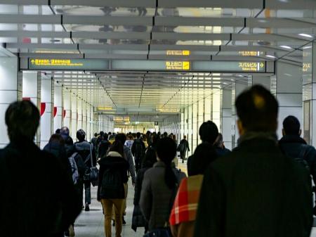 預金金利0.2%前後 vs 物価高3%。貯金だけでは不安...