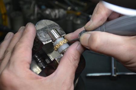 「3組に1組が離婚する時代」人生の節目に“離婚リング“