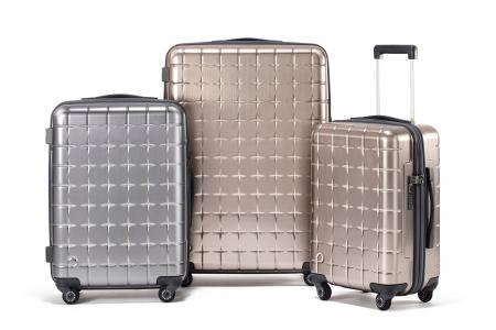 「プロテカ」の360°どこからでも開く新発想スーツケー