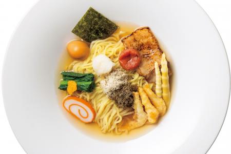 富山のホテルで朝から“白えびラーメン”の芳醇な香りに