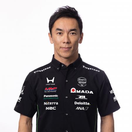 株式会社ナック、レーシングドライバー佐藤琢磨選手と