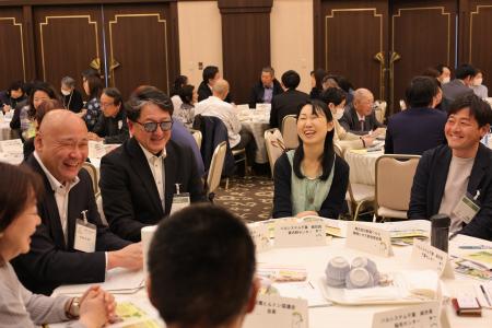 生産者と消費者など262人が産直食材を囲み交流　千葉