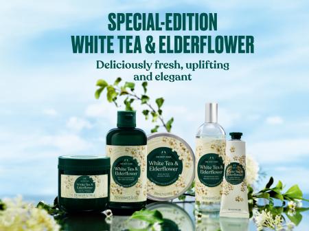 朝露に輝く花々のように香る「ホワイトティー&エルダ