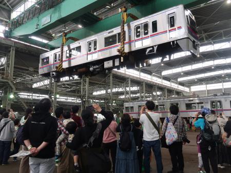 日頃からのご愛顧に感謝して　京成グループBMKお客様