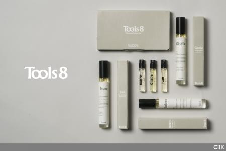 フレグランスブランド「Tools8」、六本木 蔦屋書店POP