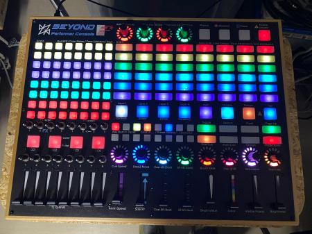 新製品 Pangolin「 BEYOND Performer Console 」