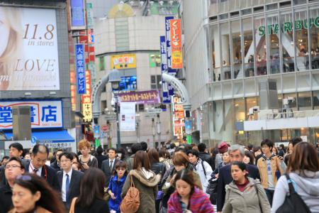 なぜ日本人は「現金」が好き？ キャッシュレス4割...