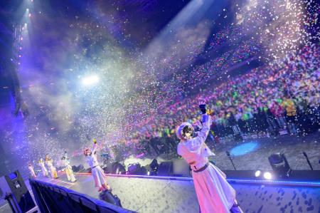 【ライブレポート】AMPTAKxCOLORSワンマンライブ 『AM