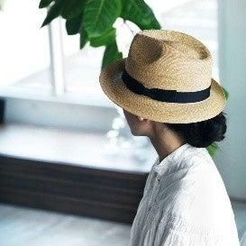 【(株)ジェイアールサービスネット岡山】笠岡駅に『石